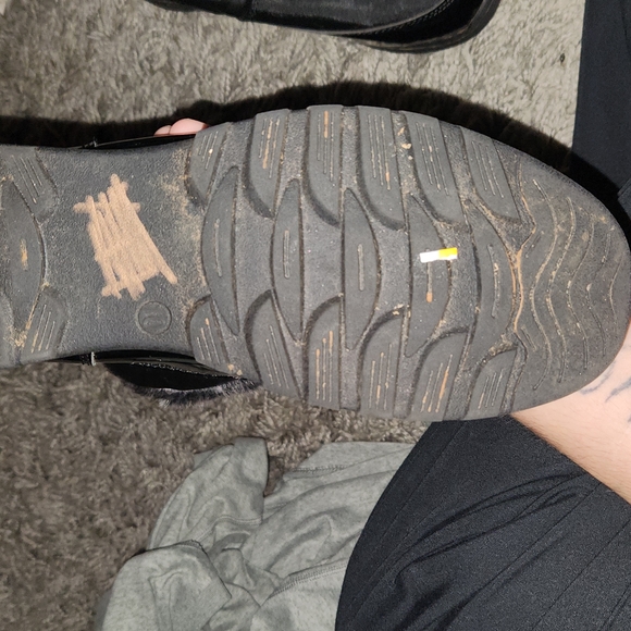 Boots - Picture 4 of 4